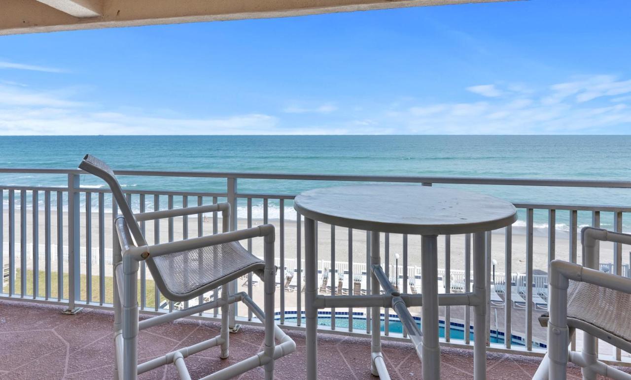 Paradise Beach Club - Oceanfront And Penthouse Satellite Beach Exterior photo