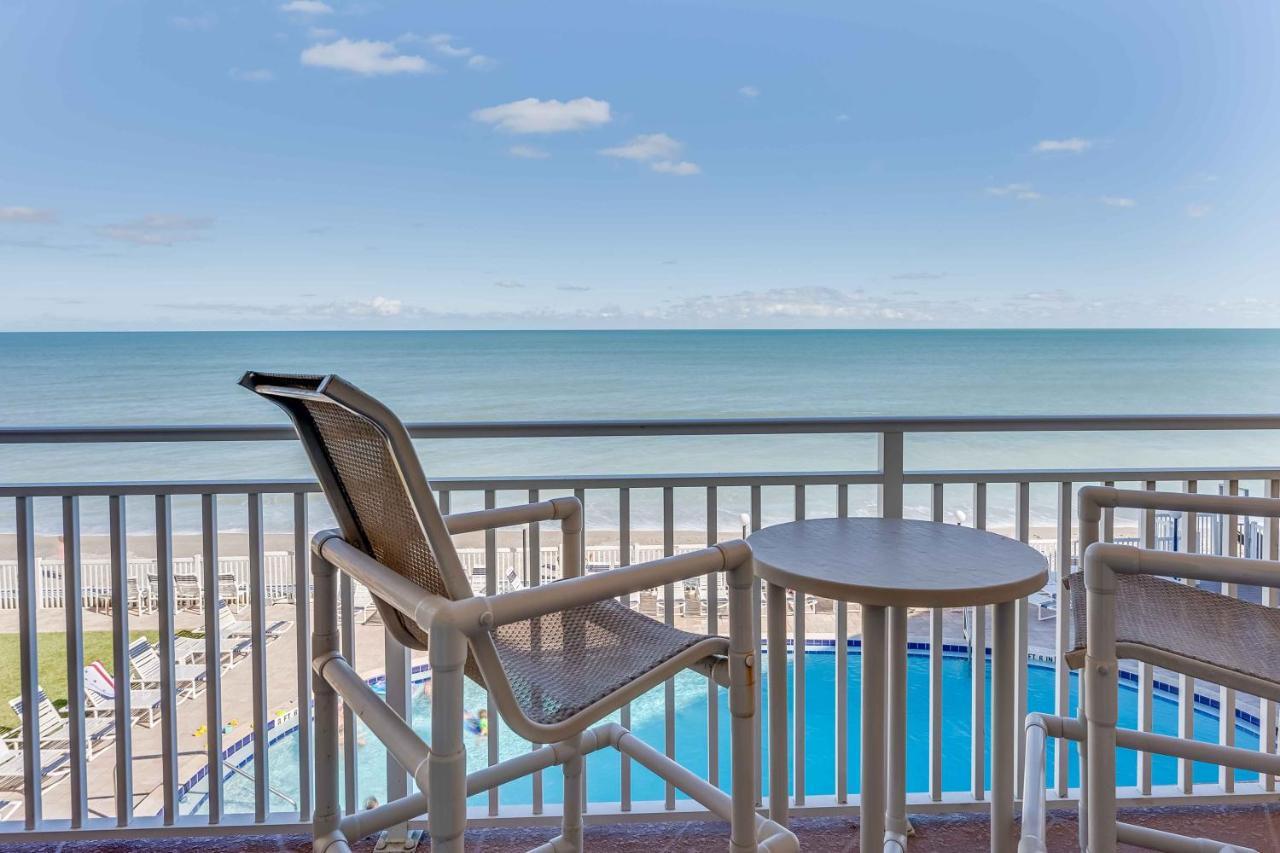 Paradise Beach Club - Oceanfront And Penthouse Satellite Beach Exterior photo