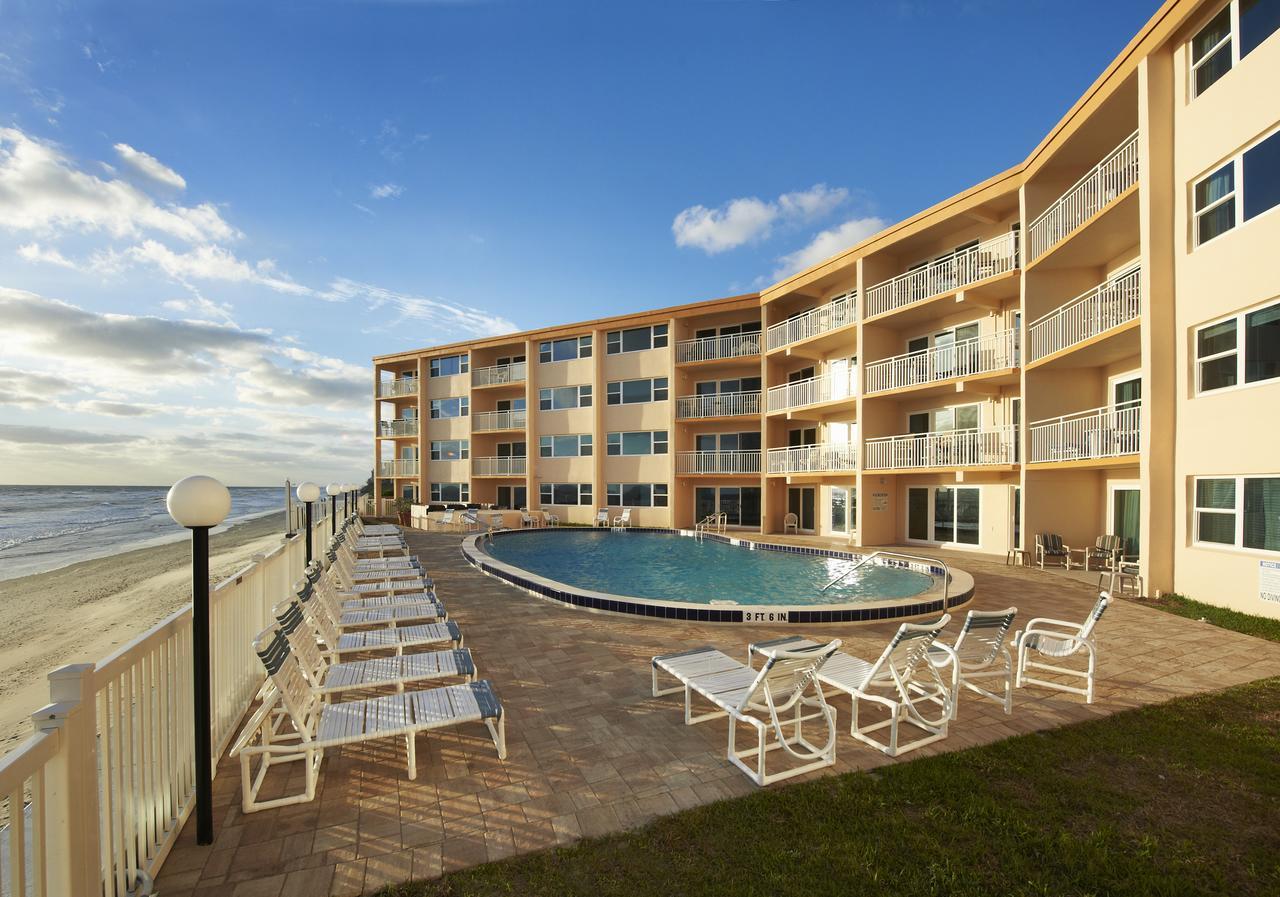 Paradise Beach Club - Oceanfront And Penthouse Satellite Beach Exterior photo